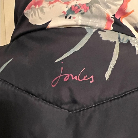 EUC, JOULES CLOTHING FLORAL QUILTED PUFFER VEST, NAVY HIGH GROVE PRINT SIZE US 6 - Picture 6 of 11